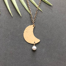 Load image into Gallery viewer, Crescent Moon Necklace - N68
