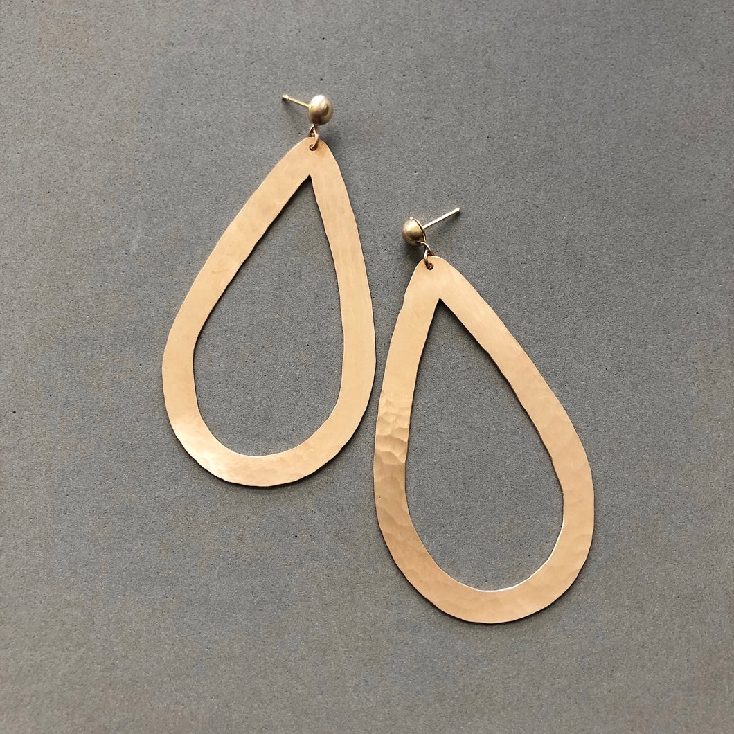 Hollow teardrop earrings - E51