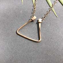 Load image into Gallery viewer, Horseshoe Necklace - N13
