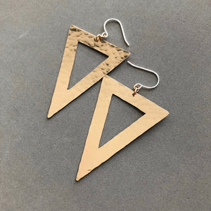 Hollow triangle earrings - E133