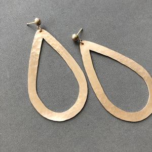 Hollow teardrop earrings - E51