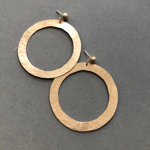 Hollow circle earrings - E49